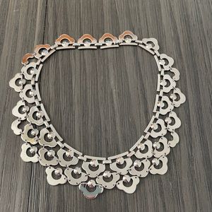 Stella & Dot silver scalloped necklace